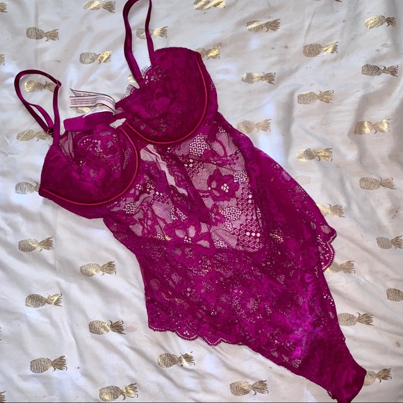 Victoria’s Secret wicked unlined lace teddy - Picture 1 of 4